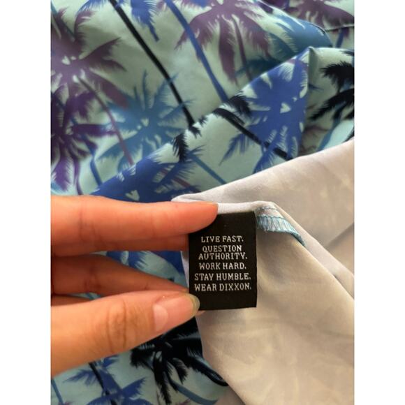 DIXXON Top Women's Medium Blue Palm Tree Palisades Button Down D Lite Beach - Picture 7 of 7